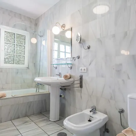 Charming 4 Bedrooms Tarez Private Pool *