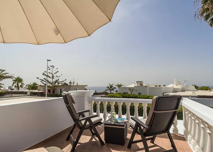 Charming 4 Bedrooms Tarez Private Pool Вилла