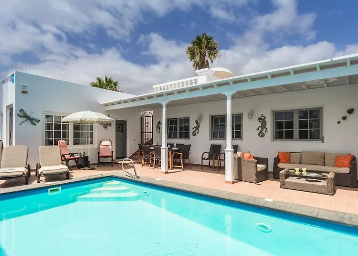 Villa Charming 4 Bedrooms Tarez Private Pool *