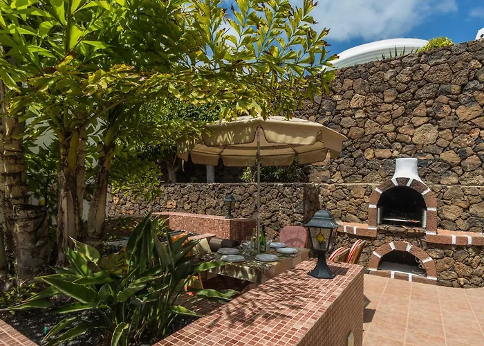 Charming 4 Bedrooms Tarez Private Pool Villa